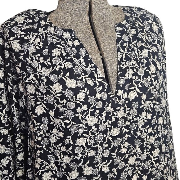 Old Navy Black Floral Long Sleeve Blouse sz Large - Picture 2 of 7